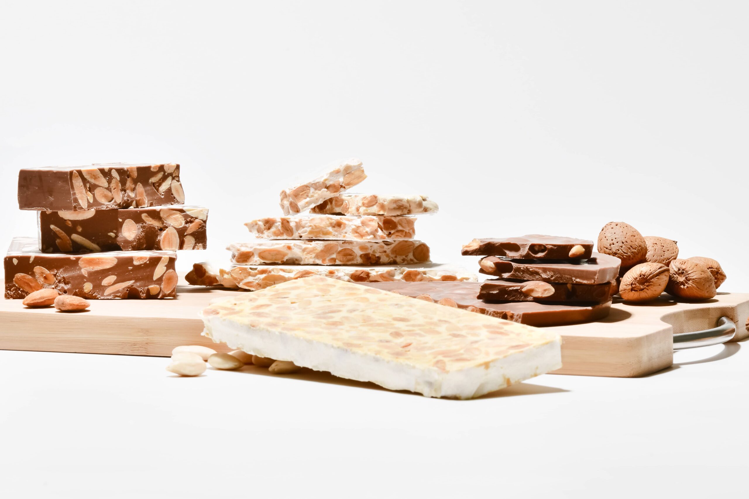 Pure Protein bars and their key ingredients like whey, soy, and vitamins.